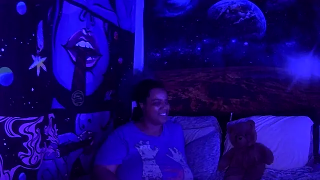 AutumnHart online show from 8, 1, 2025