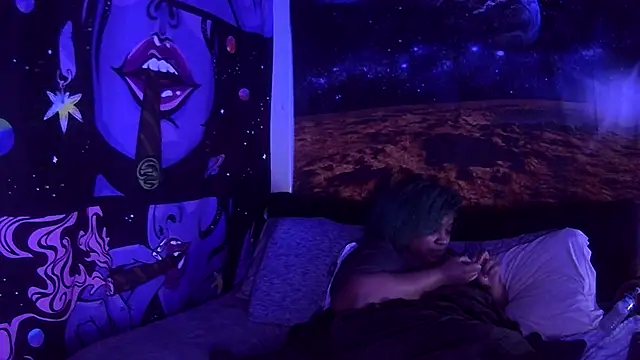 AutumnHart online show from 9, 1, 2025