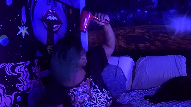 AutumnHart online show from 14, 1, 2025