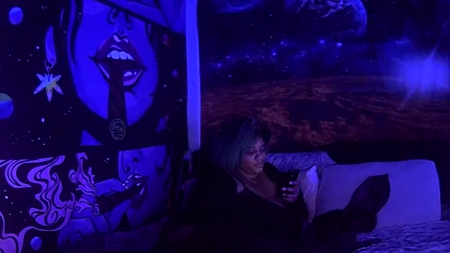 AutumnHart online show from 20, 1, 2025