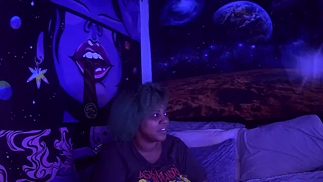 AutumnHart online show from 2, 2, 2025