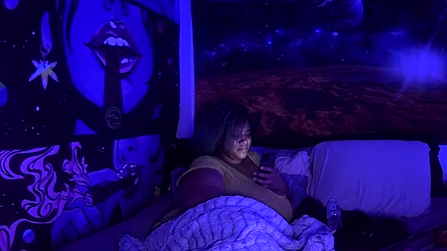 AutumnHart online show from 5, 2, 2025