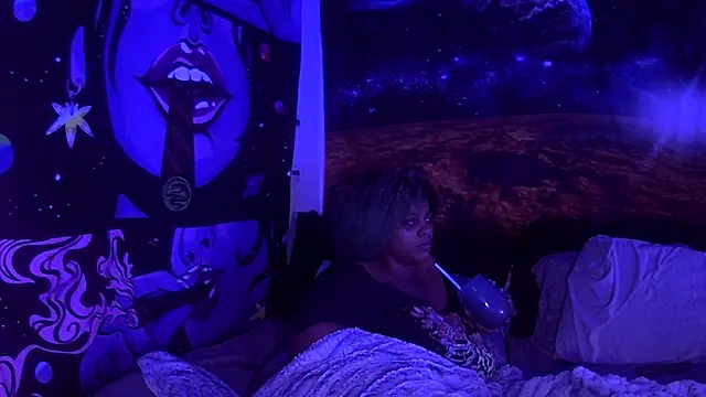 AutumnHart online show from 9, 2, 2025