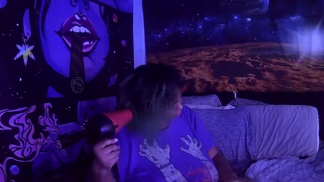 AutumnHart online show from 10, 2, 2025