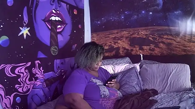 AutumnHart online show from 10, 2, 2025