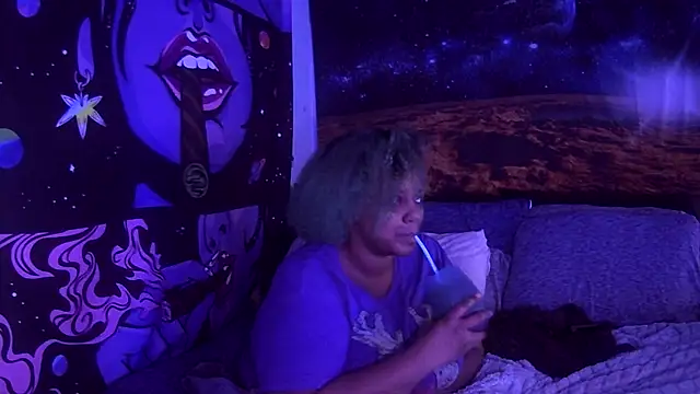 AutumnHart online show from 11, 2, 2025