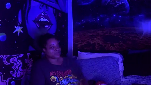 AutumnHart online show from 16, 2, 2025