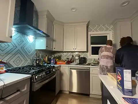 VixenCapri online show from 12, 4, 2026