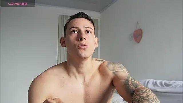 Snapshot of Muscle_King_Cum chatting on 21, 4, 2026 Muscle King Cum online show from 21, 4, 2026
