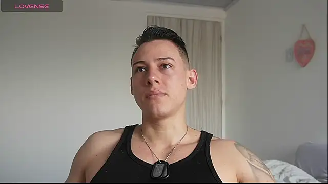 Snapshot of Muscle_King_Cum chatting on 1, 5, 2026 Muscle King Cum online show from 1, 5, 2026