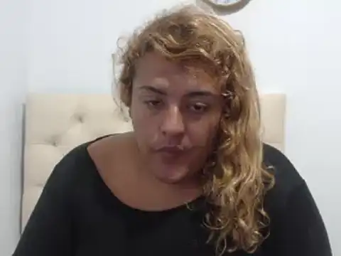 Snapshot of KIARAMARSHALLWELLZ chatting on 16, 12, 2024 KIARAMARSHALLWELLZ online show from 16, 12, 2024