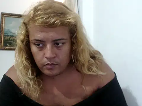 KIARAMARSHALLWELLZ online show from 31, 12, 2024