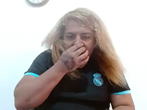 KIARAMARSHALLWELLZ online show from 31, 1, 2025