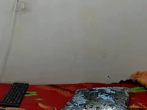Snapshot of aliissa_more chatting on 25, 5, 2026 aliissa more online show from 25, 5, 2026