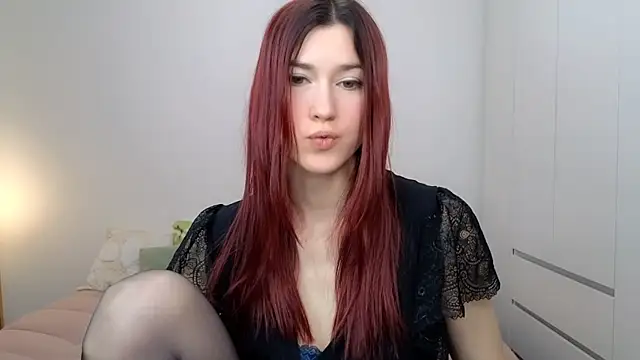 AliciaNewell online show from 25, 11, 2025