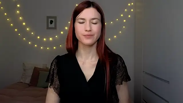 Snapshot of AliciaNewell chatting on 25, 4, 2026 AliciaNewell online show from 25, 4, 2026