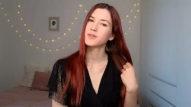 Snapshot of AliciaNewell chatting on 26, 4, 2026 AliciaNewell online show from 26, 4, 2026