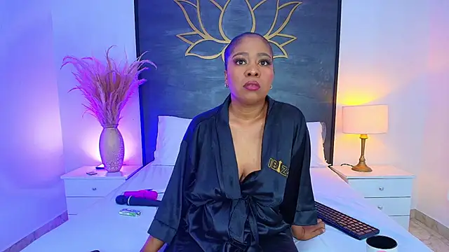 Snapshot of AlisonTravis chatting on 20, 6, 2026 AlisonTravis online show from 20, 6, 2026