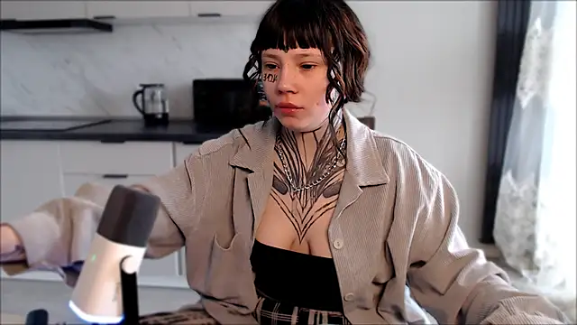 tradishka online show from 3, 3, 2025