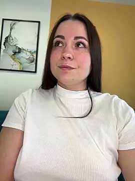 Snapshot of dreams4u chatting on 5, 1, 2025 dreams4u online show from 5, 1, 2025