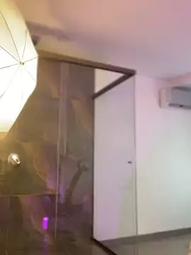 Emilia Bakerr online show from 3, 12, 2024