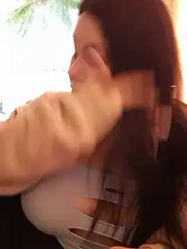 DaisyStreet online show from 8, 3, 2025