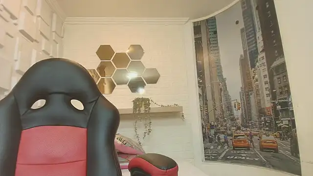 Hannagarces online show from 14, 10, 2025