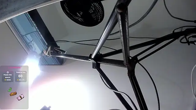 Snapshot of AllisonCherris chatting on 21, 4, 2026 AllisonCherris online show from 21, 4, 2026