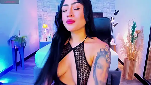 Snapshot of lucianaroy chatting on 3, 12, 2024 lucianaroy online show from 3, 12, 2024
