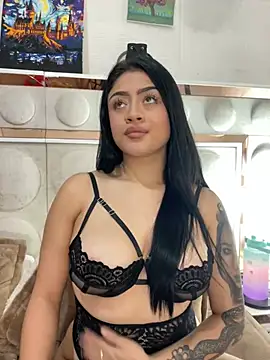 Snapshot of lucianaroy chatting on 5, 2, 2025 lucianaroy online show from 5, 2, 2025