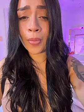 lucianaroy online show from 22, 12, 2025