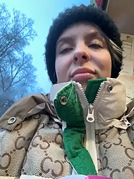 LikaCat online show from 7, 1, 2025