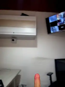 Snapshot of MarianaBenz chatting on 21, 4, 2026 MarianaBenz online show from 21, 4, 2026
