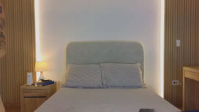 KristennBlue online show from 25, 3, 2026