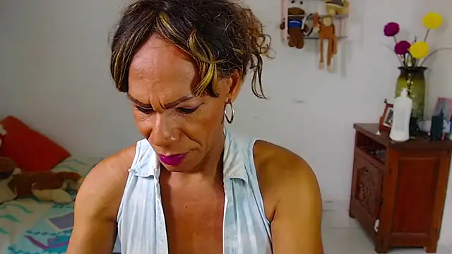 bardotbigcockts online show from 4, 10, 2025