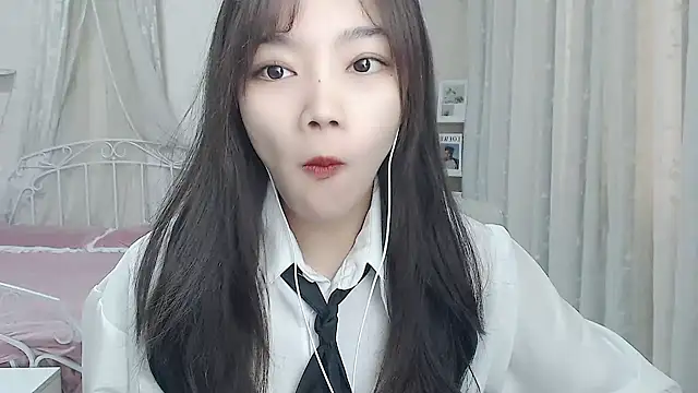 Snapshot of Jenny-Z chatting on 7, 2, 2026 Jenny-Z online show from 7, 2, 2026