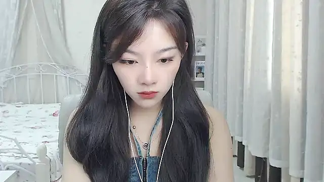 Snapshot of Jenny-Z chatting on 2, 6, 2026 Jenny-Z online show from 2, 6, 2026