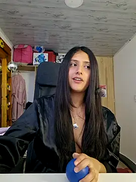 Snapshot of mari_mar69 chatting on 16, 7, 2026 mari mar69 online show from 16, 7, 2026