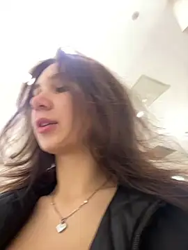 QuitieLia online show from 23, 12, 2024