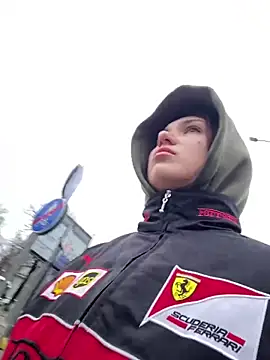 QuitieLia online show from 19, 1, 2025