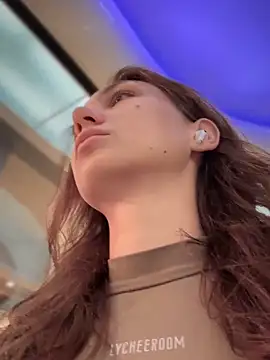 QuitieLia online show from 13, 9, 2025