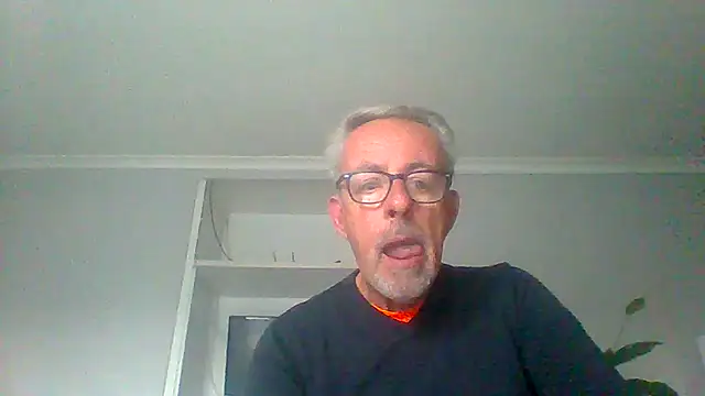 Snapshot of tuggy59 chatting on 17, 9, 2025 tuggy59 online show from 17, 9, 2025