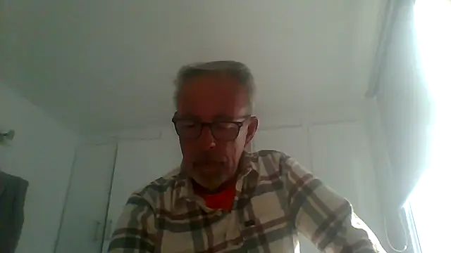 Snapshot of tuggy59 chatting on 18, 9, 2025 tuggy59 online show from 18, 9, 2025