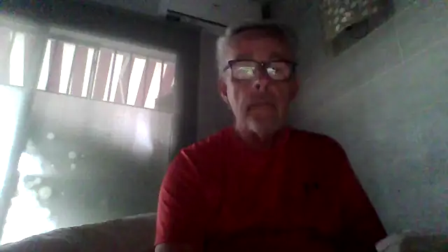 Snapshot of tuggy59 chatting on 20, 11, 2025 tuggy59 online show from 20, 11, 2025