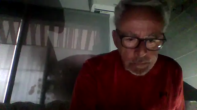 Snapshot of tuggy59 chatting on 21, 11, 2025 tuggy59 online show from 21, 11, 2025