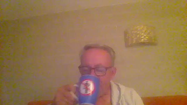 Snapshot of tuggy59 chatting on 30, 4, 2026 tuggy59 online show from 30, 4, 2026