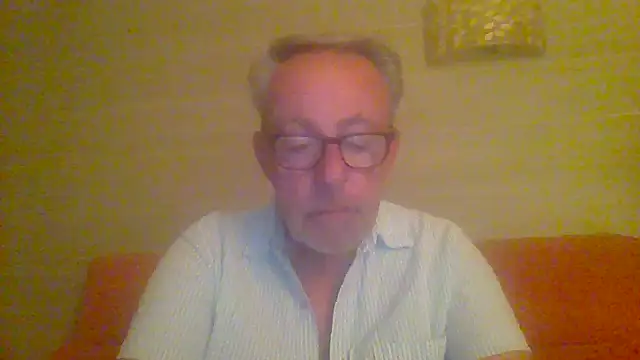 Snapshot of tuggy59 chatting on 1, 5, 2026 tuggy59 online show from 1, 5, 2026