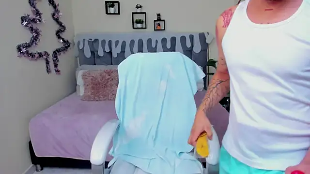 Alex cute77 online show from 4, 12, 2024