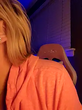 Snapshot of Southern_Bella chatting on 19, 2, 2025 Southern Bella online show from 19, 2, 2025