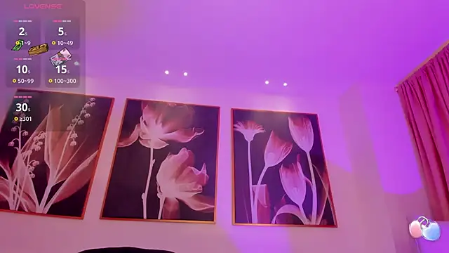 LindseyMoss online show from 9, 1, 2025